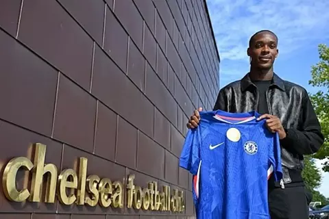 صفقة غير تقليدية.. تشيلسي يتفق على ضم قائد ستراسبورج بعد غلق الميركاتو